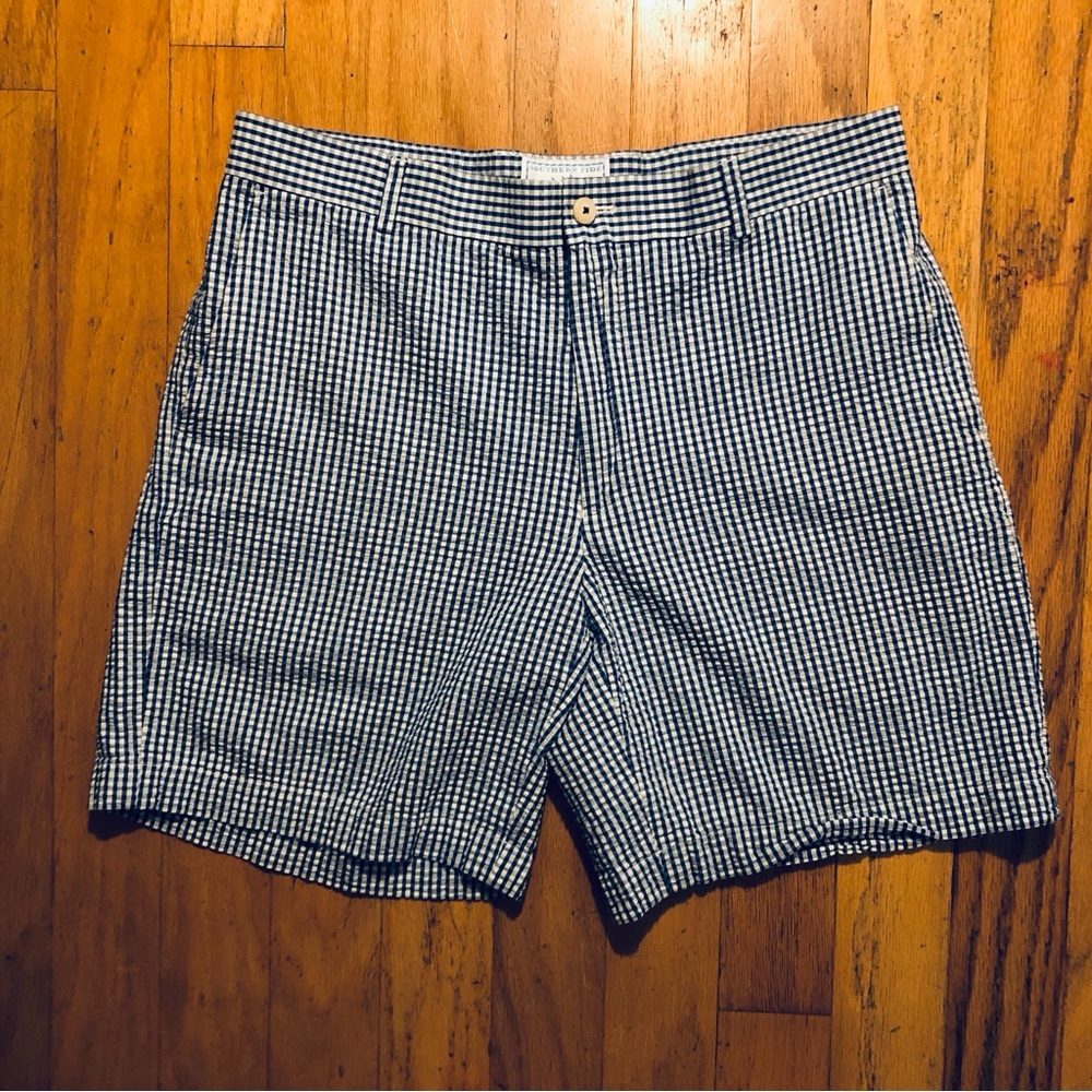 Southern Tide Men’s Navy and White Checkered Shorts 🩳